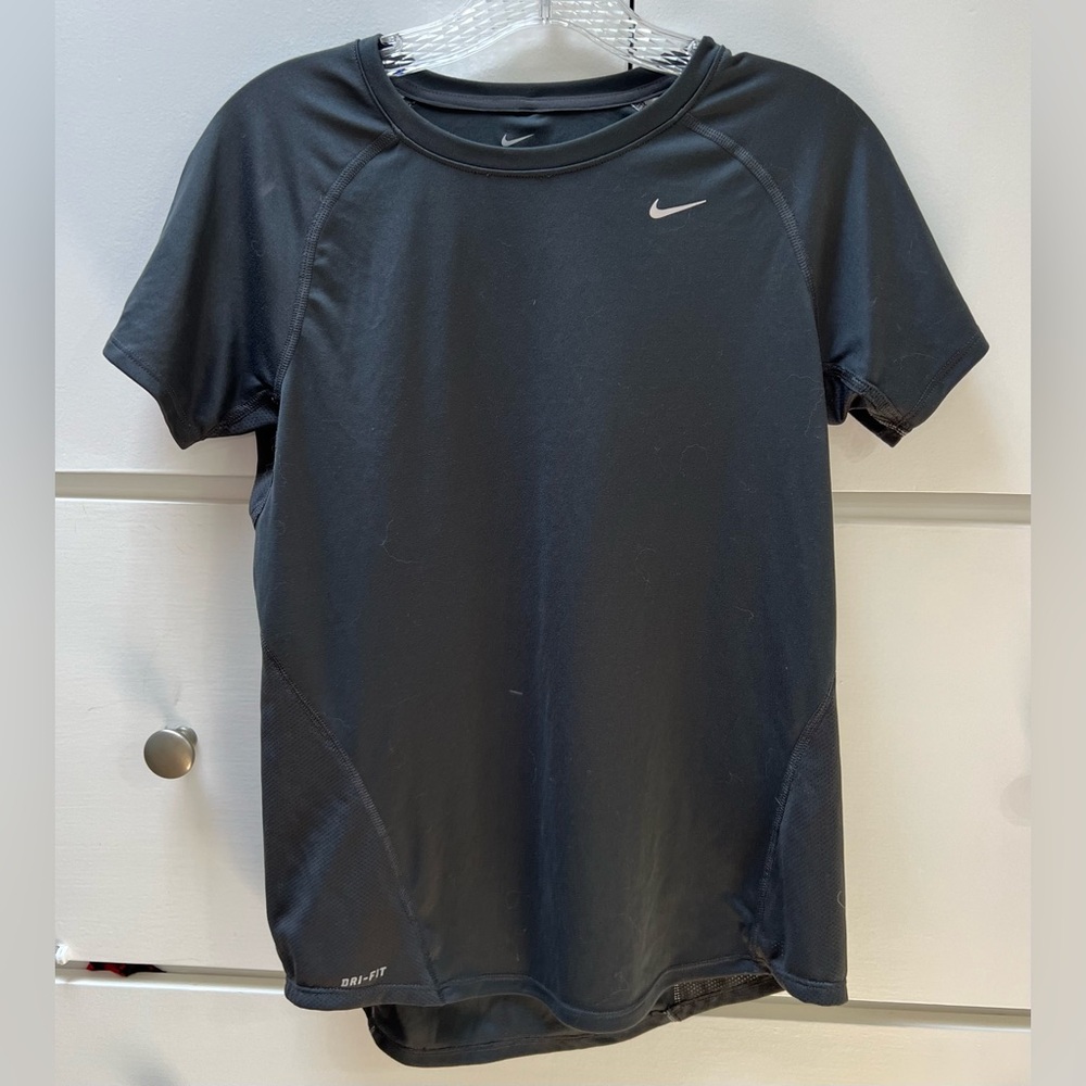 Nike dri-fit fabric workout teeshirt in dark gray and size small.